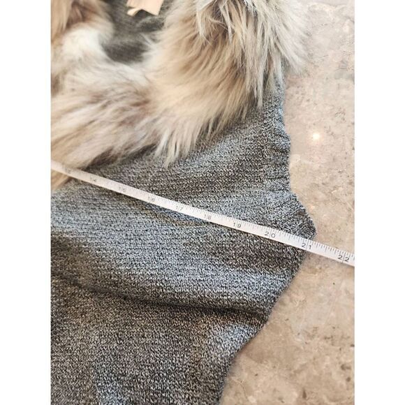 Skies Are Blue faux fur sweater vest grey size medium - Picture 5 of 9